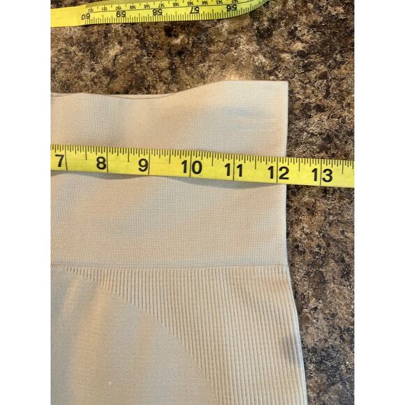 Set Active Small Beige Color Leggings - Picture 6 of 7